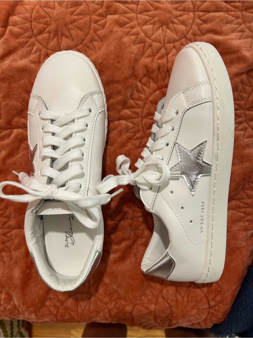 Never worn- Vintage Havana White Sneakers with Silver Star!